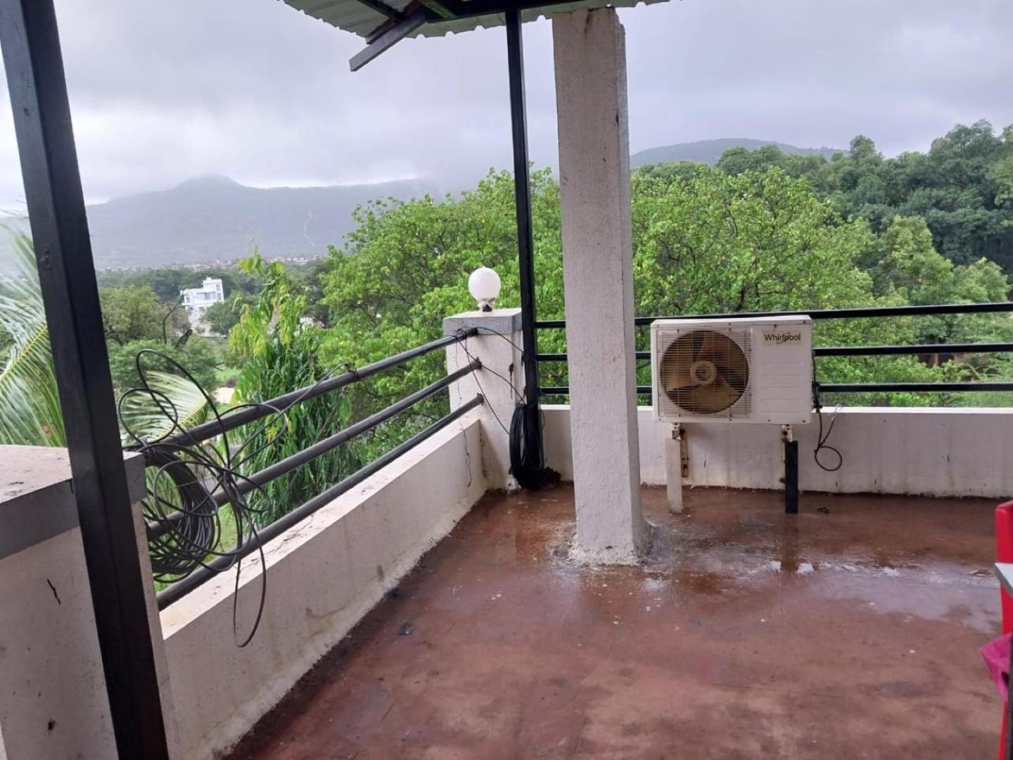 Karla Retreat Karla Hotel Karli ภายนอก รูปภาพ