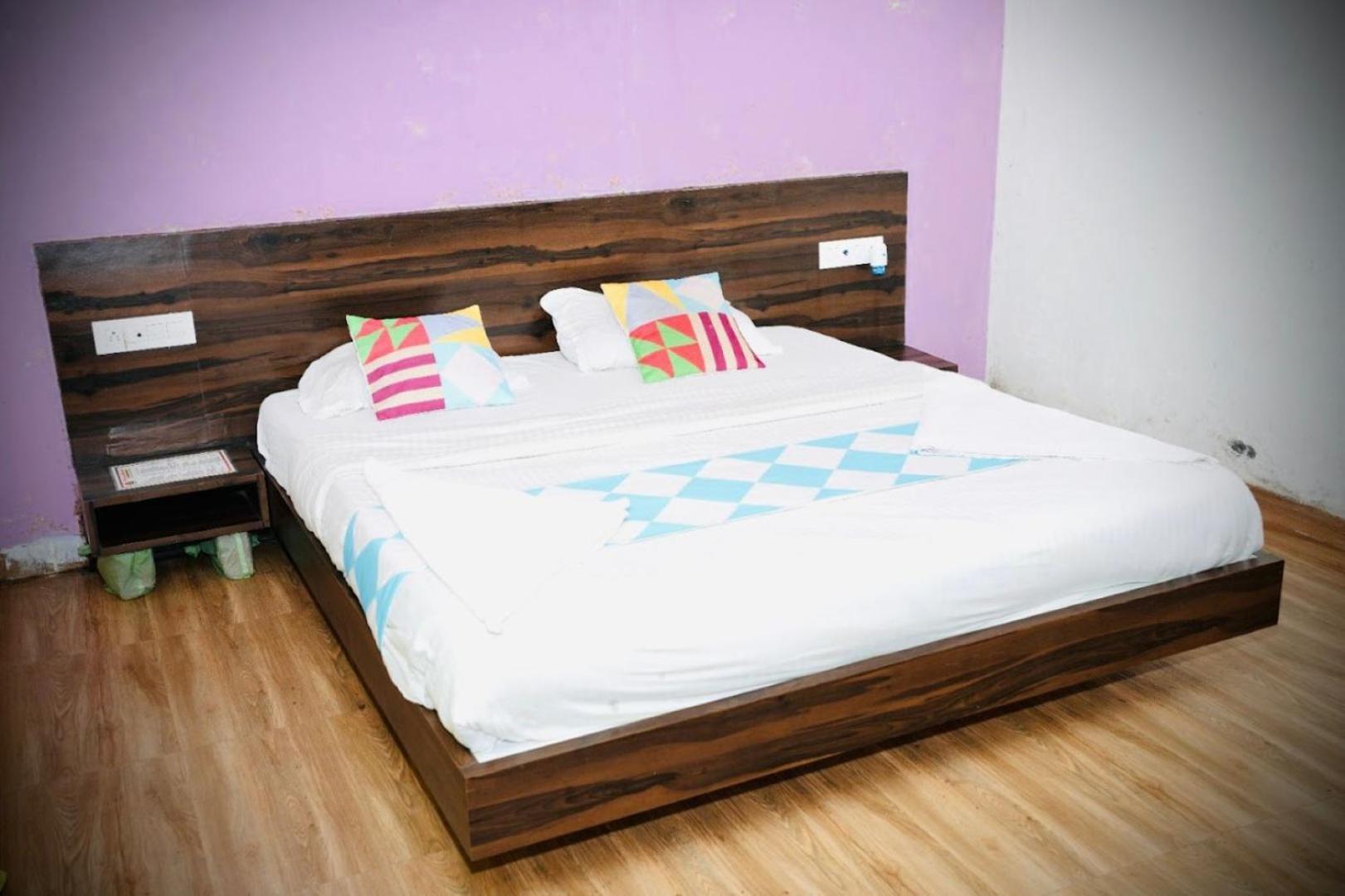Karla Retreat Karla Hotel Karli ภายนอก รูปภาพ